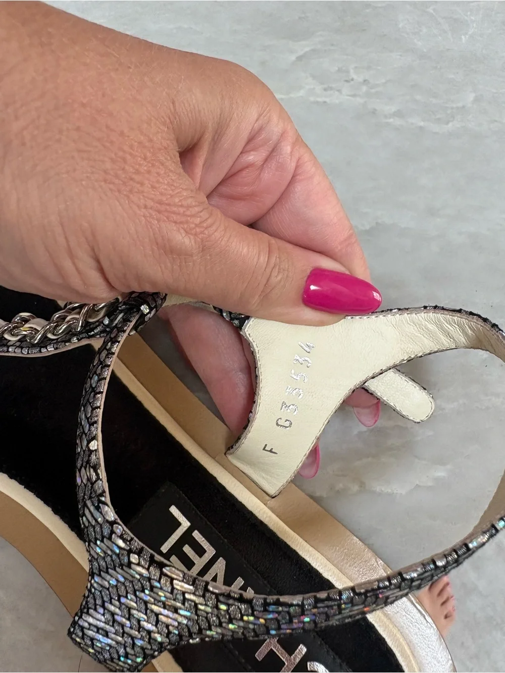 Chanel sz 39.5 thong flip flop sandals flats